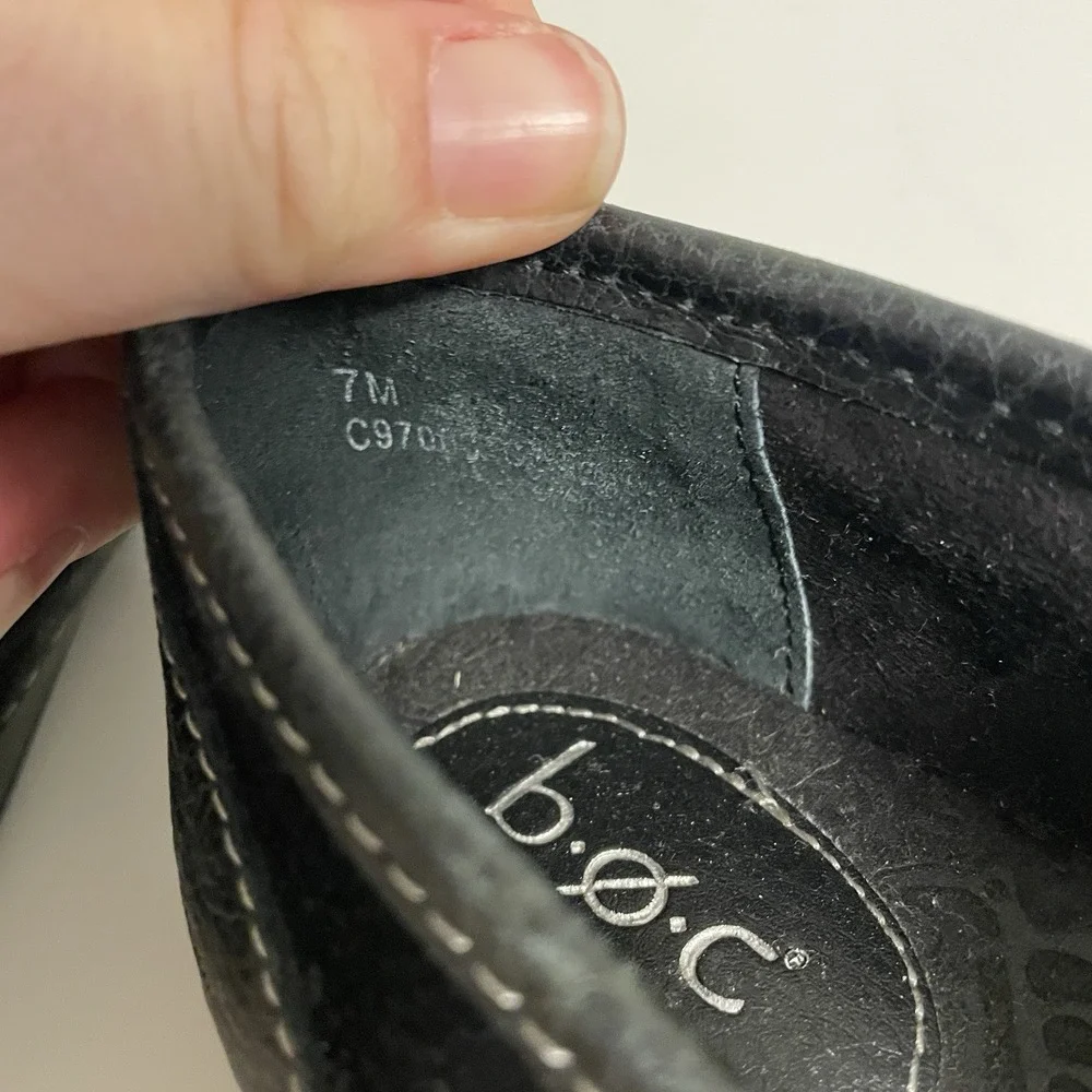 Born‎ b.o.c Womens Erna Loafers Size 7M Black Suede Slip On Flat Shoes Buckles